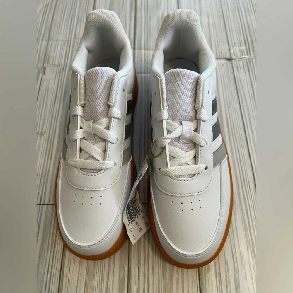 Adidas breaknet lifestyle court lace shoe sneaker White Gum‎ Sole size youth 4